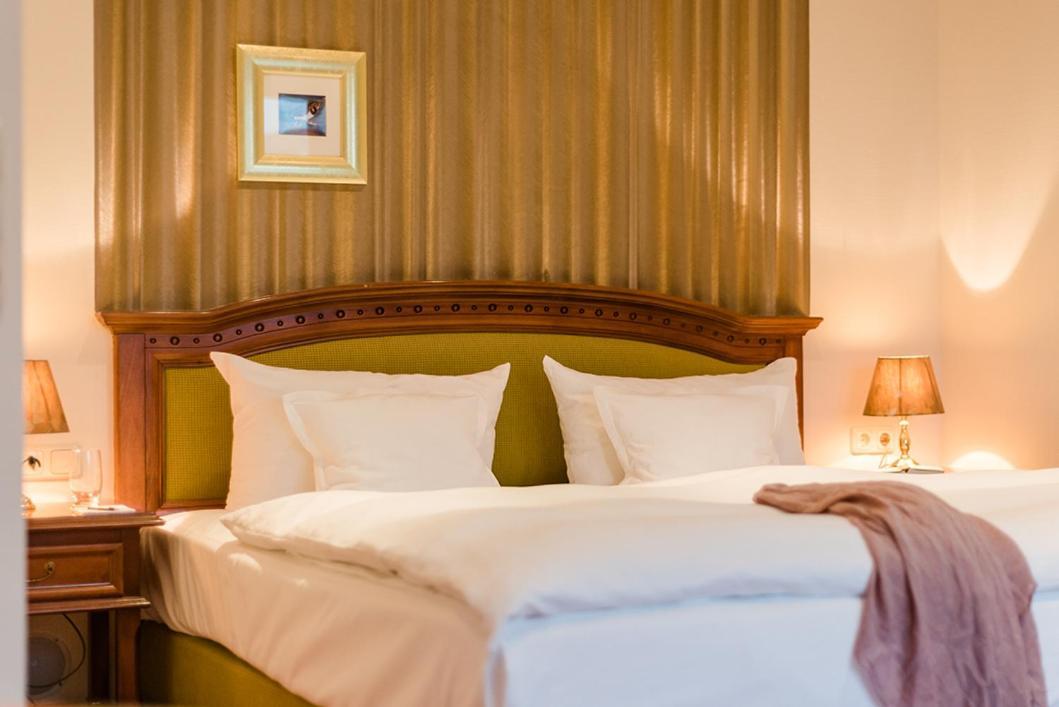 Romantik Hotel Reichshof Norden Zimmer foto